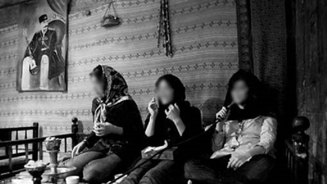 ورود زنان به قهوه‌خانه‌ها ممنوع شد