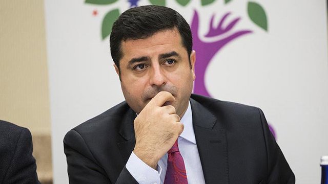 دادگاهی در ترکیه کیفرخواست علیه دمیرتاش را پذیرفت