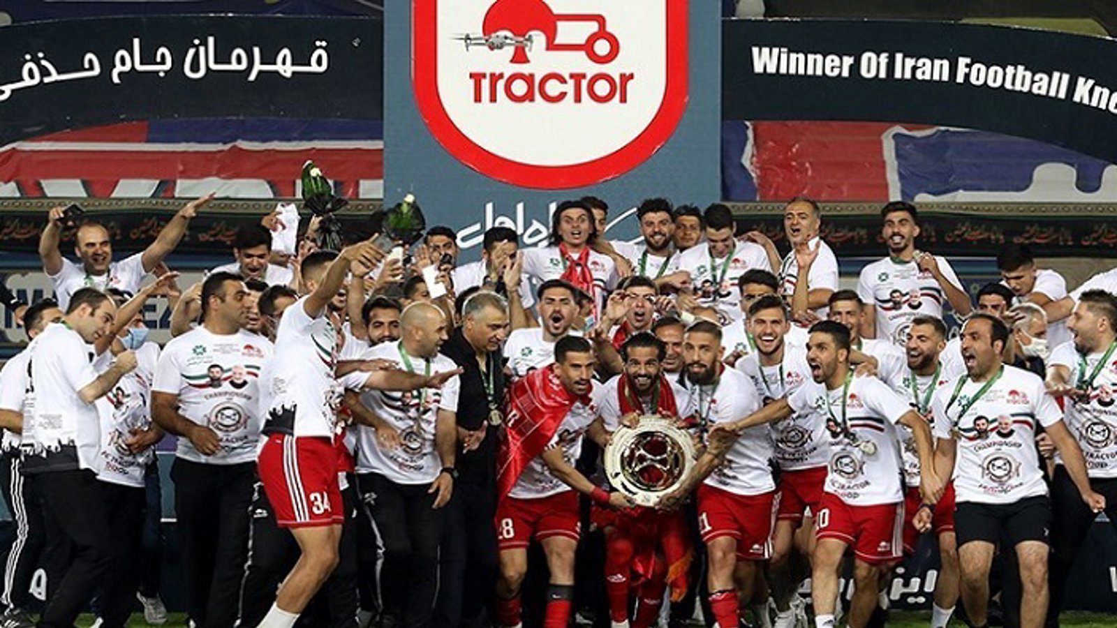 «تراکتور آزربایجان» قهرمان جام حذفی شد/ طرفداران در شهرهای آزربایجان جنوبی به خیابان ها آمدند