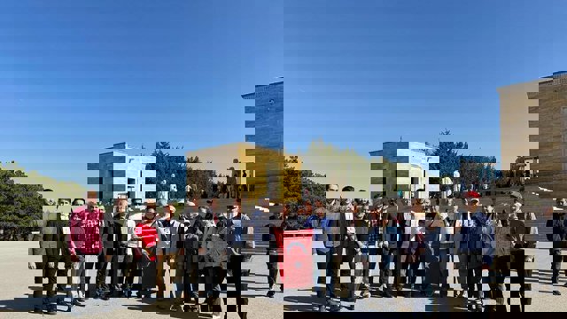 پایان تور دوچرخه‌سواری دانشجوی اهل آزربایجان‌جنوبی به مناسبت صدمین سالگرد تاسیس جمهوریت در ترکیه