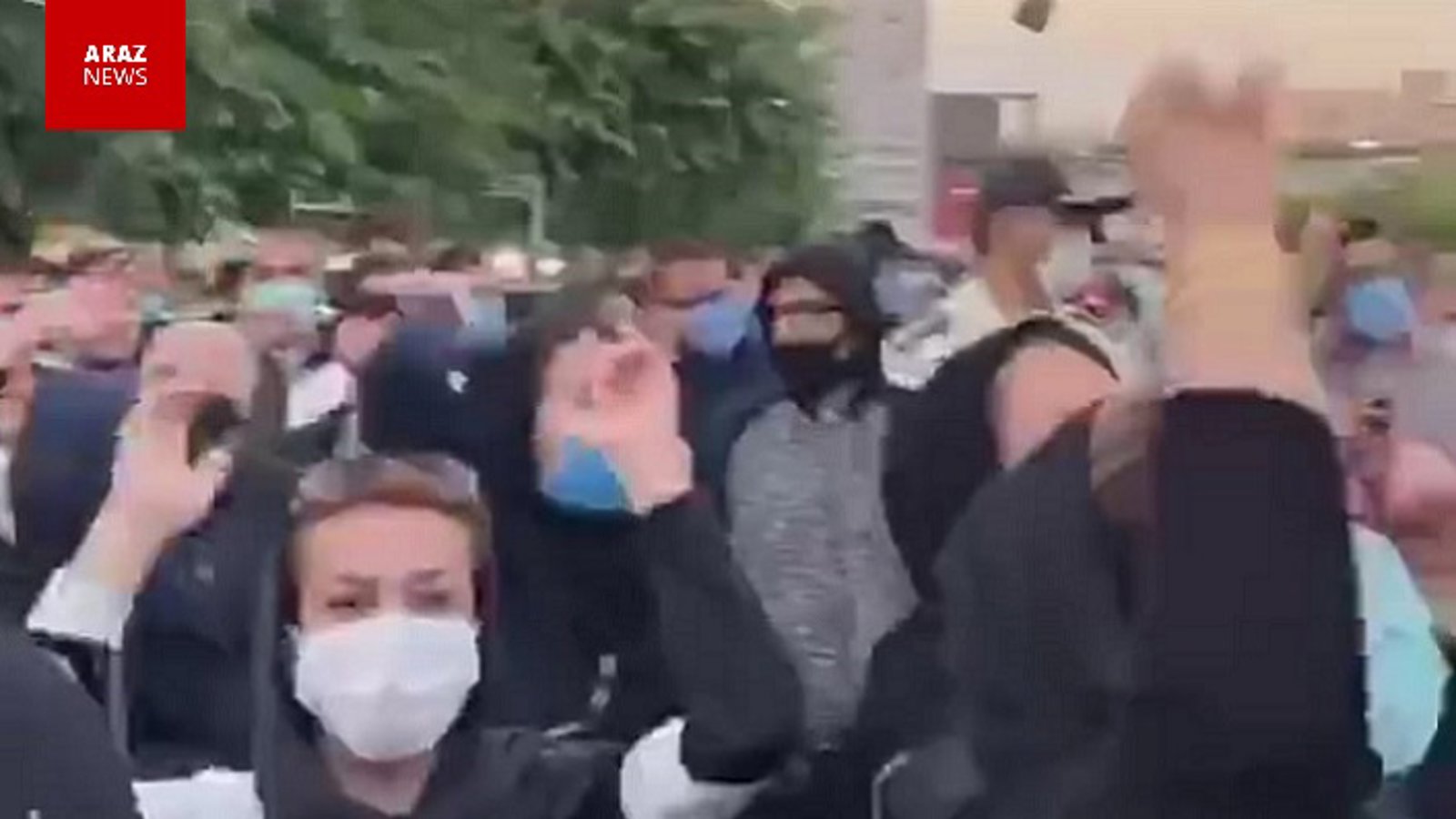 ایسلام جمهوریییتی‌نین ارمنیستانا وئردیگی دسته‌یه قارشی اعتراضچیلارین توتوقلانمالارینین سون آیرینتیلاری - ابراهیم رمضانی