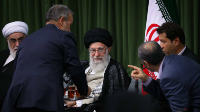 از پاس داشتن زبان فارسی تا نابودی دیگر زبان های کشور