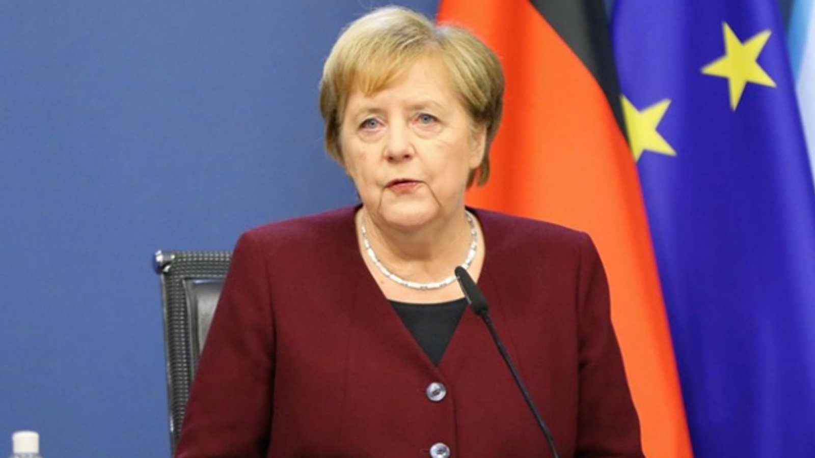 صدراعظم آلمان: نژادپرستی و نفرت سم است