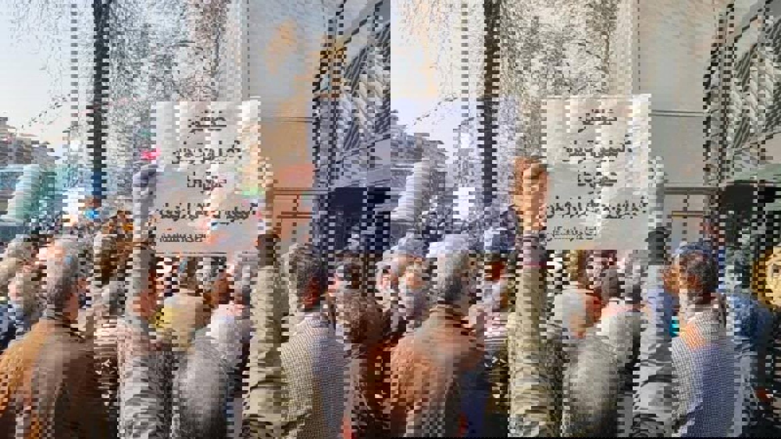 هشدار درباره «فقر مطلق» کارگران؛ توان خرید گوشت و برنج را ندارند