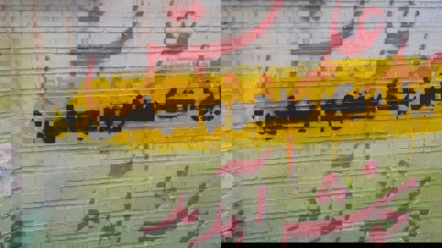 آییل مفهومی سیاسی! / اسامی کودکان به یک زبان نیست!