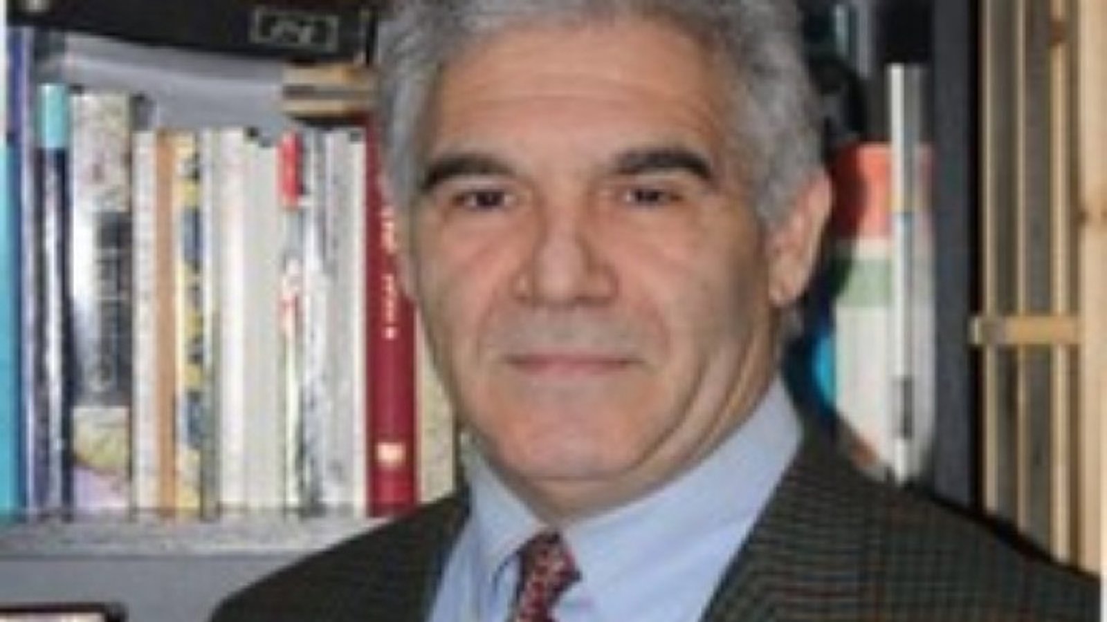 سالخوردگی یا خودشیفتگی! - محمد حسین یحیایی