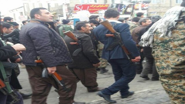 تظاهرات نیروهای خودسر با سلاح های گرم در شهر اورمیه و ایجاد رعب و وحشت در میان شهروندان