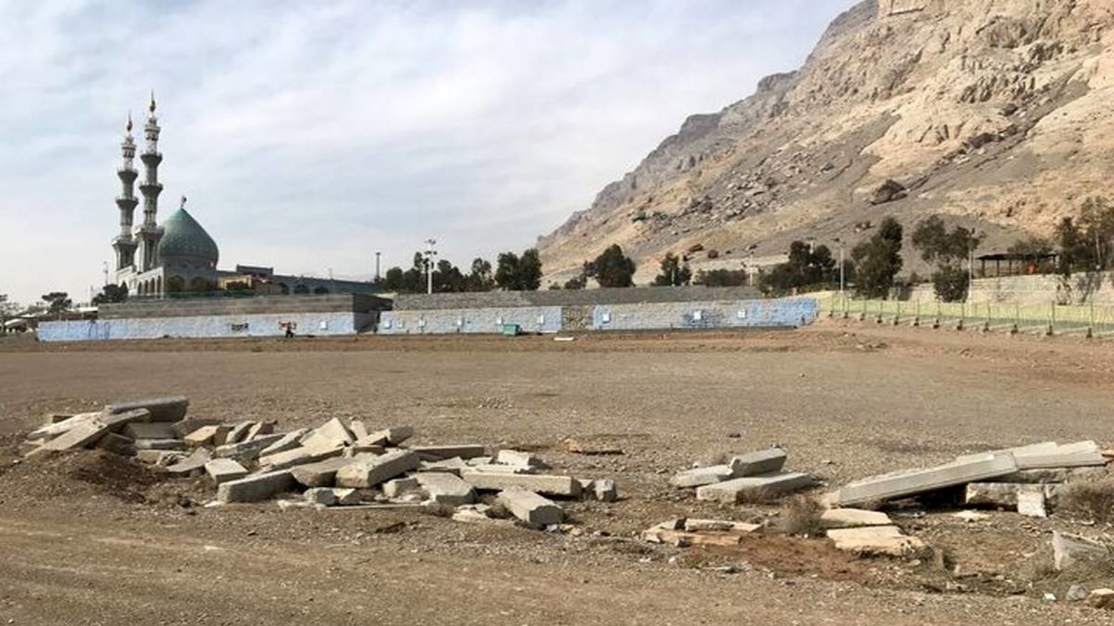 تخریب سنگ قبرهای متعلق به دوره صفوی در اصفهان