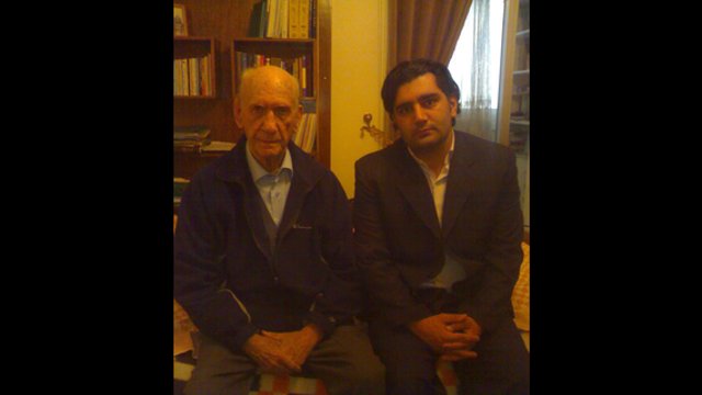 پیامی که دکتر جواد هیئت خواست تا به تمام جوانان آزربایجان برسانم