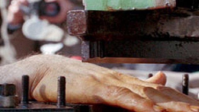 حکم قطع دست برای سه نفر به جرم سرقت در تهران