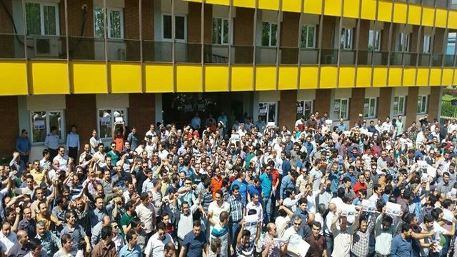 شانزدهمین روز تحصن و اعتصاب کارگران شرکت ایران ترانسفو زنجان آغاز شد