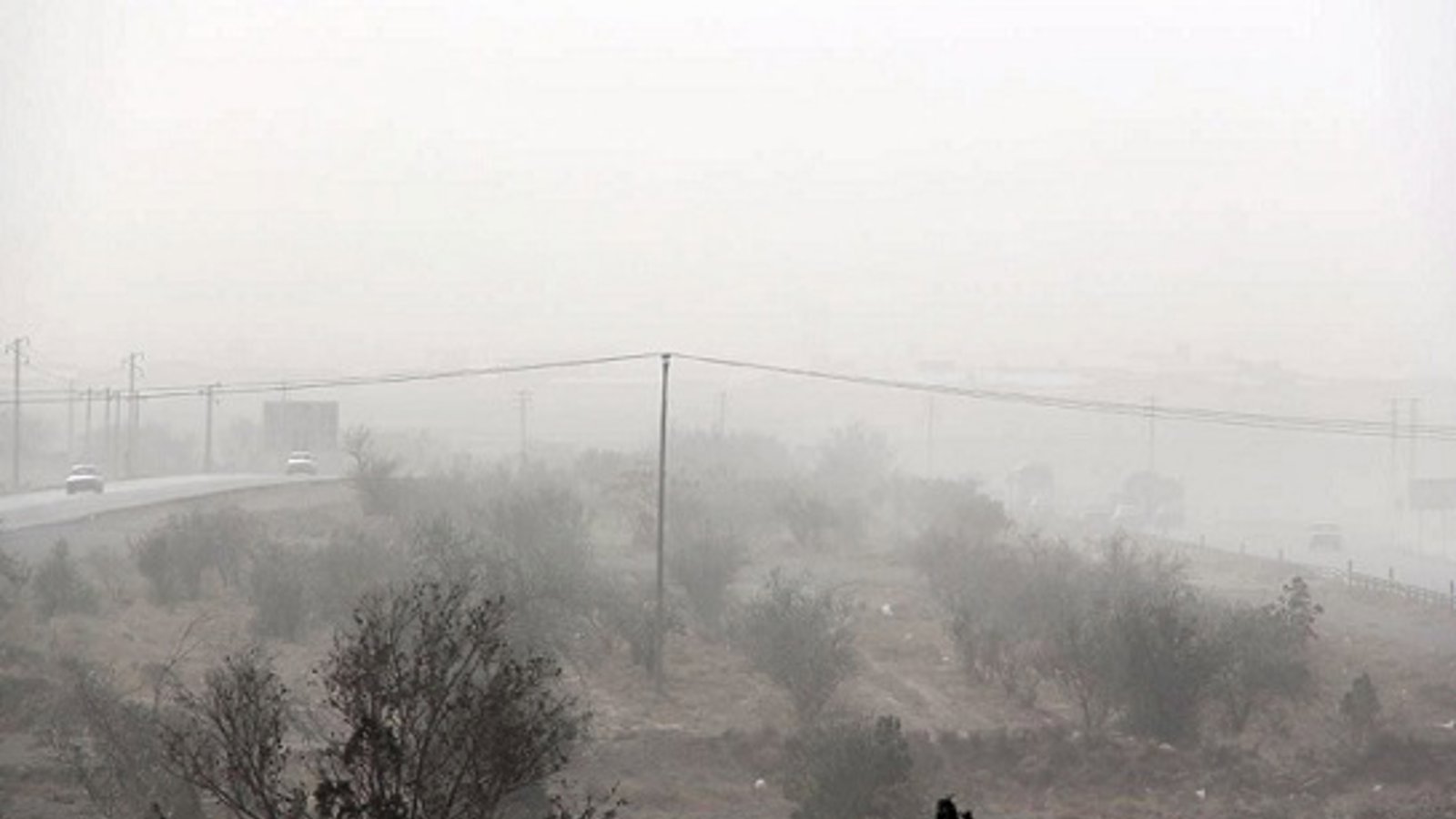 معاون رئیس جمهور ایران: غبار نمکی ''دریاچه اورمیه'' تبریز را تهدید می کند