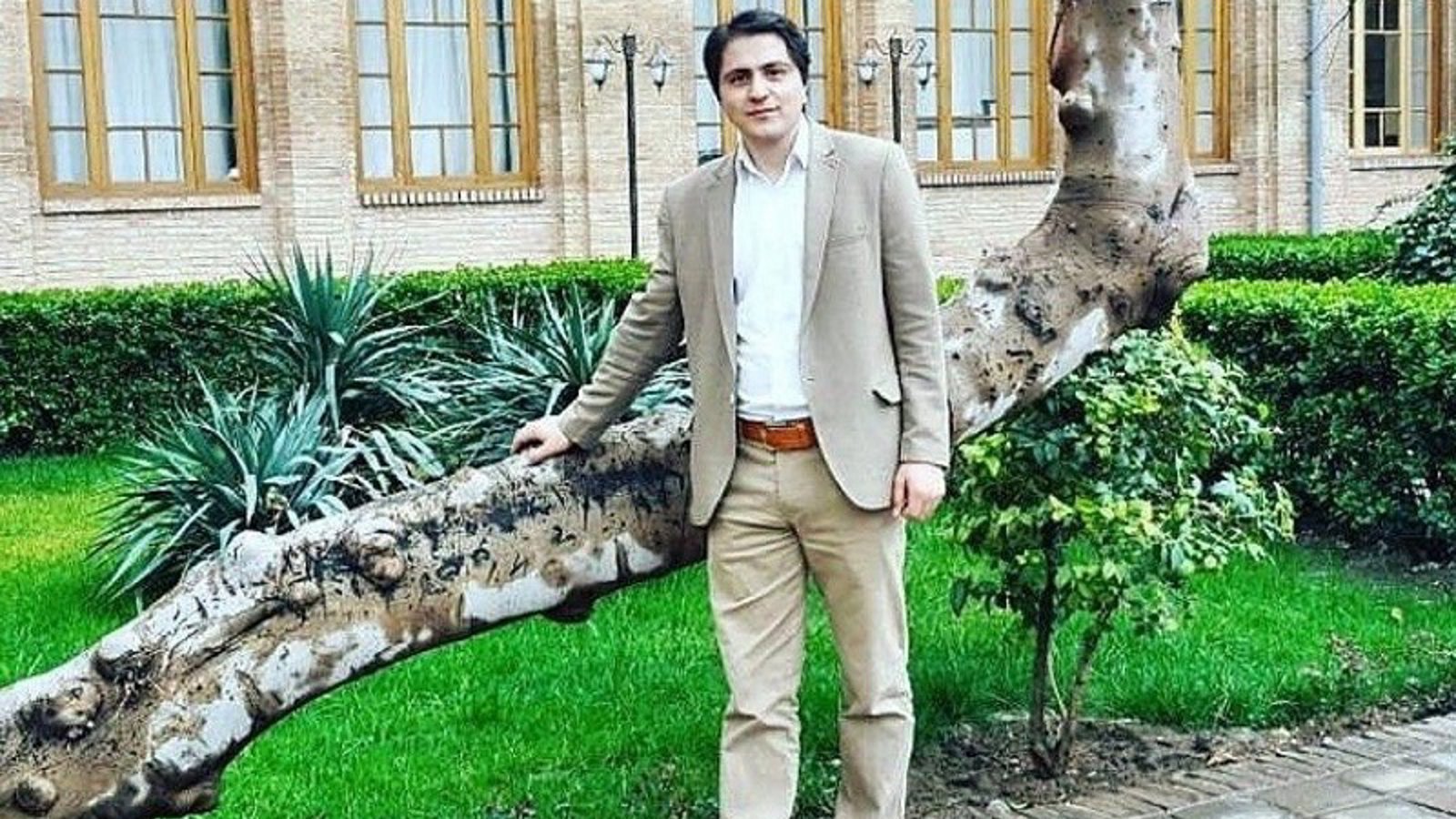 انتقال اکبر نعیمی به سلولی چند نفره/ تداوم نگهداری در بند ۲۰۹ اوین