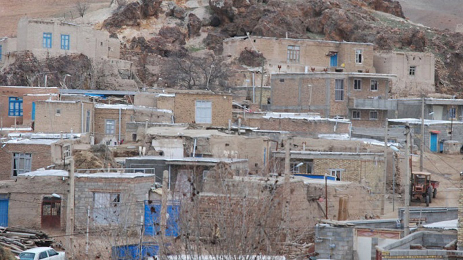 درگیری بین ماموران و مردم روستای زندآباد ازتوابع شهرستان اهر