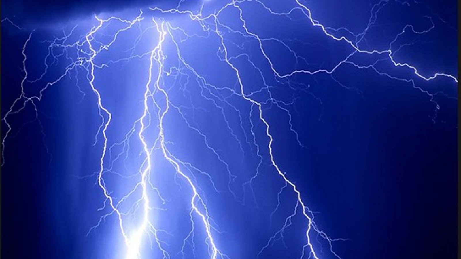 مرگ ۲ جوان قوشاچایی(میاندوابی) در اثر صاعقه