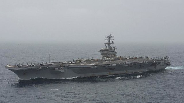 ناو هواپیمابر نیمیتز آمریکا به خلیج منتقل می‌شود