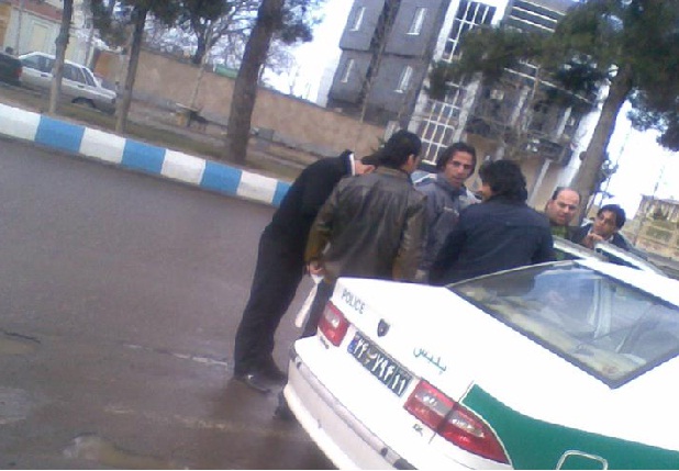 بی خبری از وضعیت سعید حسینی و ناصر عبدالحسینزاده پس از گذشت ۱۰ روز بی خبری از وضعیت سعید حسینی و ناصر عبدالحسینزاده پس از گذشت ۱۰ روز
