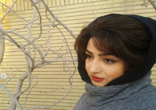خانم “سایا علی نژاد” از پایان نامه خود در خصوص زبان تُرکی آزربایجانی را به زبان ترکی دفاع نموده است خانم “سایا علی نژاد” از پایان نامه خود در خصوص زبان تُرکی آزربایجانی را به زبان ترکی دفاع نموده است