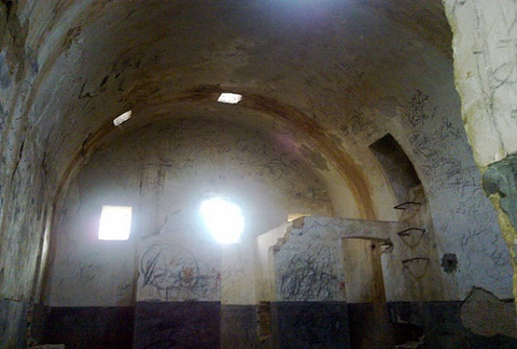 حمام تاریخی روستای داش آغیل اورمیه تخریب گشته است حمام تاریخی روستای داش آغیل اورمیه تخریب گشته است