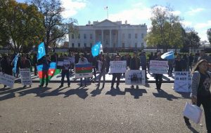 تجمع حمایت از آزربایجان جنوبی در مقابل کاخ سفید + تصاویر