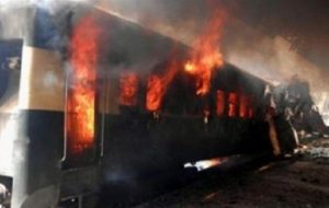 حمله ”تروریستهای پ ک ک” به قطار باری ایران – ترکیه در وان
