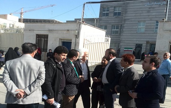 عدم برگزاری دادگاه هشت تن از فعالین ملی مدنی شهرستان بهارستان استان تهران