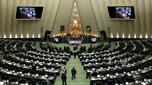 تلاش برای بازگرداندن نامهای عربی و تاریخی شهرهای خوزستان/الاهواز در مجلس ایران تلاش برای بازگرداندن نامهای عربی و تاریخی شهرهای خوزستان/الاهواز در مجلس ایران