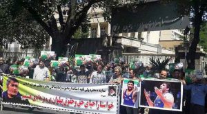 مستقر شدن تک‌تیراندازها در تجمع حمایتی از «پرویز هادی»