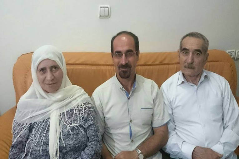 دکتر «لطیف حسنی» به مرخصی ۳ روزه اعزام شد دکتر «لطیف حسنی» به مرخصی ۳ روزه اعزام شد