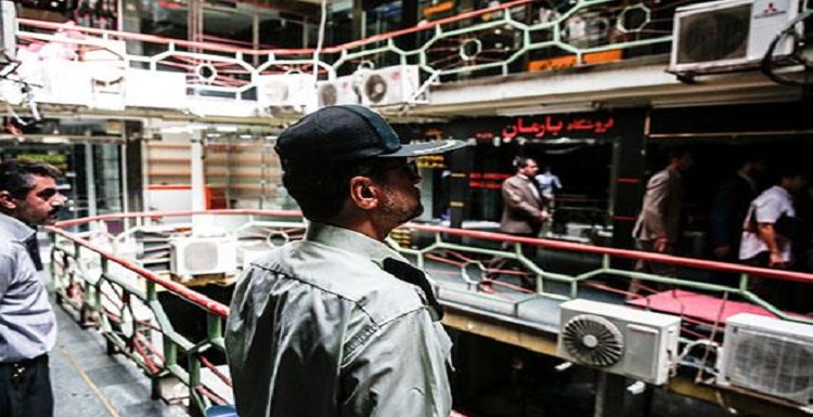 حمله نیروهای امنیتی به بازار ارز تهران
