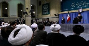رهبر ایران: محافل انگلیسی برای تجزیه ایران و منطقه نقشه میکشند