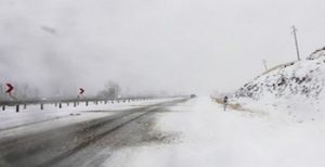 ۱۴۵۵ روستا در محاصره برف و کولاک در آزربایجان شرقی