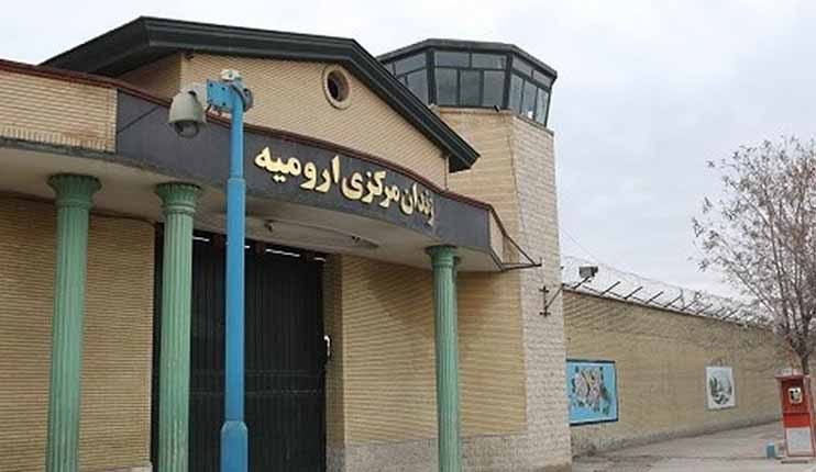 پیدا شدن «تعدادی سوسک» در غذای زندان اورمیه پیدا شدن «تعدادی سوسک» در غذای زندان اورمیه