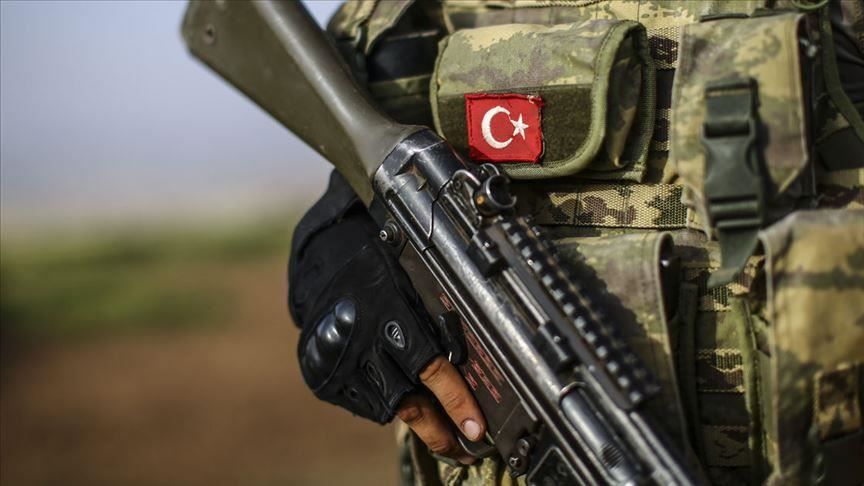 تسلیم شدن پنج تروریست پ.ک.ک به نیروهای امنیتی ترکیه
