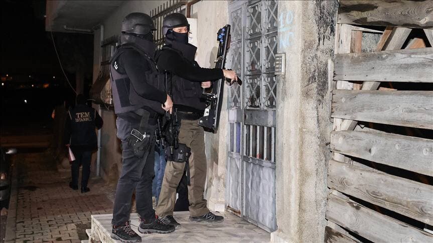 دستگیری ۲۱ عضو گروه تروریستی پ.ک.ک در استانبول و دیاربکر
