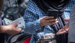 نرخ دلار از ۳۳ هزار تومان گذشت