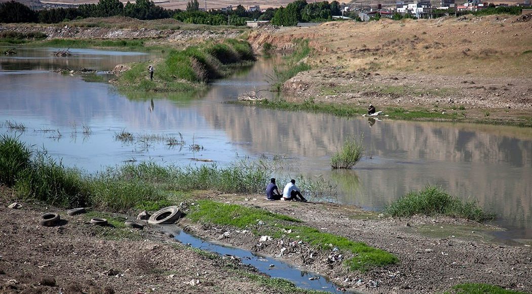 رودخانه قارا سوی اردبیل همچنان آلوده به پسابهای صنعتی رودخانه قارا سوی اردبیل همچنان آلوده به پسابهای صنعتی